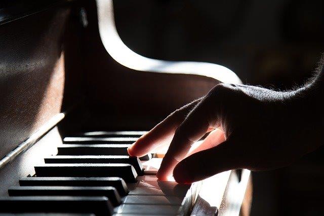 Symbolbild piano